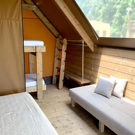Glamping Poggio Imperiale Marche Luxe tent Civitanova Marche