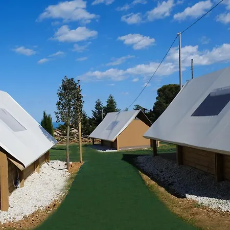 Glamping Poggio Imperiale Marche ラグジュアリーテント *